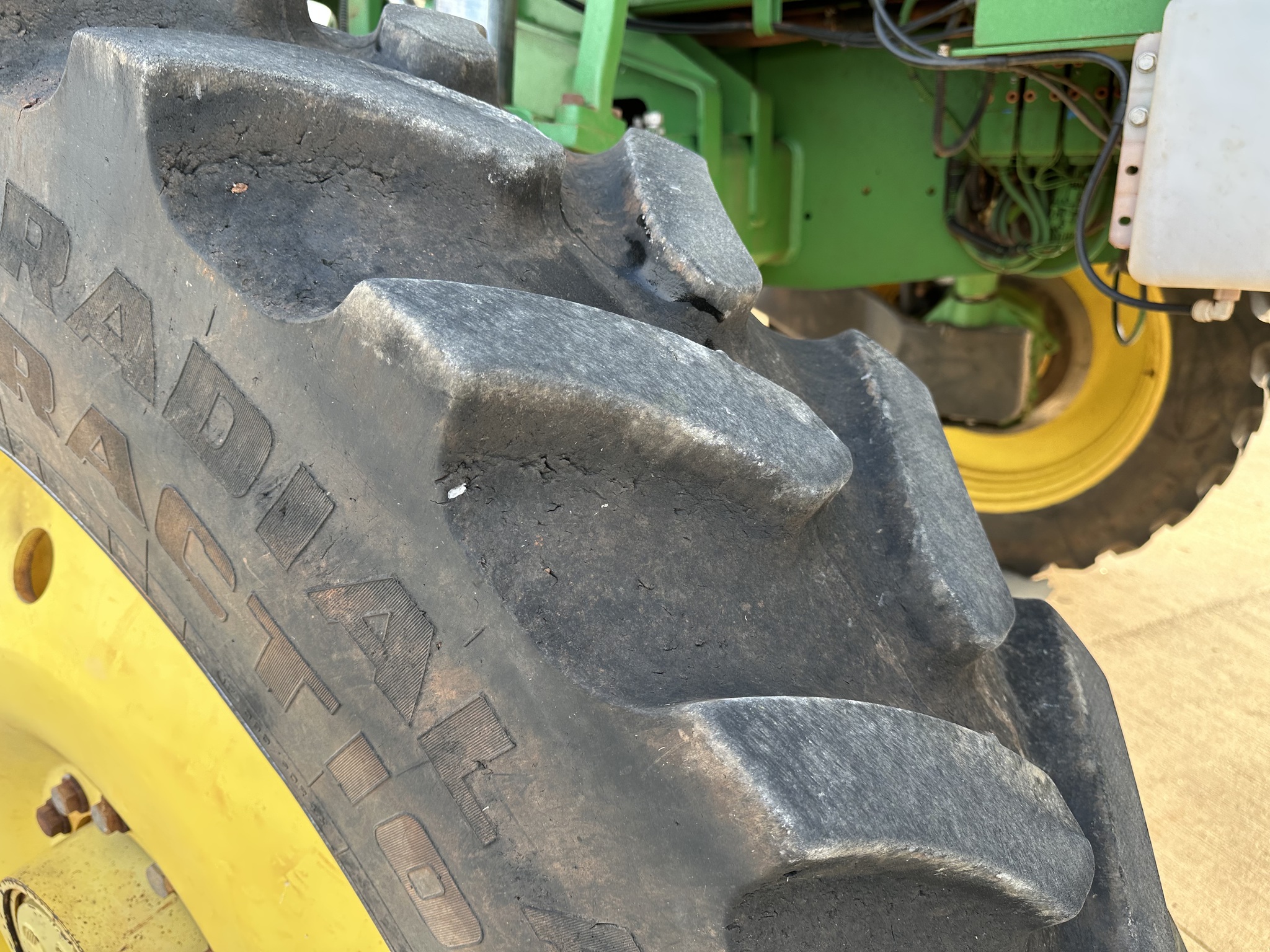 2011 John Deere 4830 Image 24