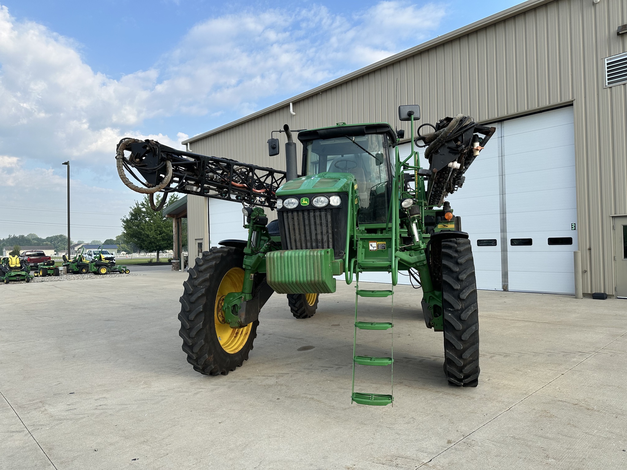 2011 John Deere 4830 Image 9