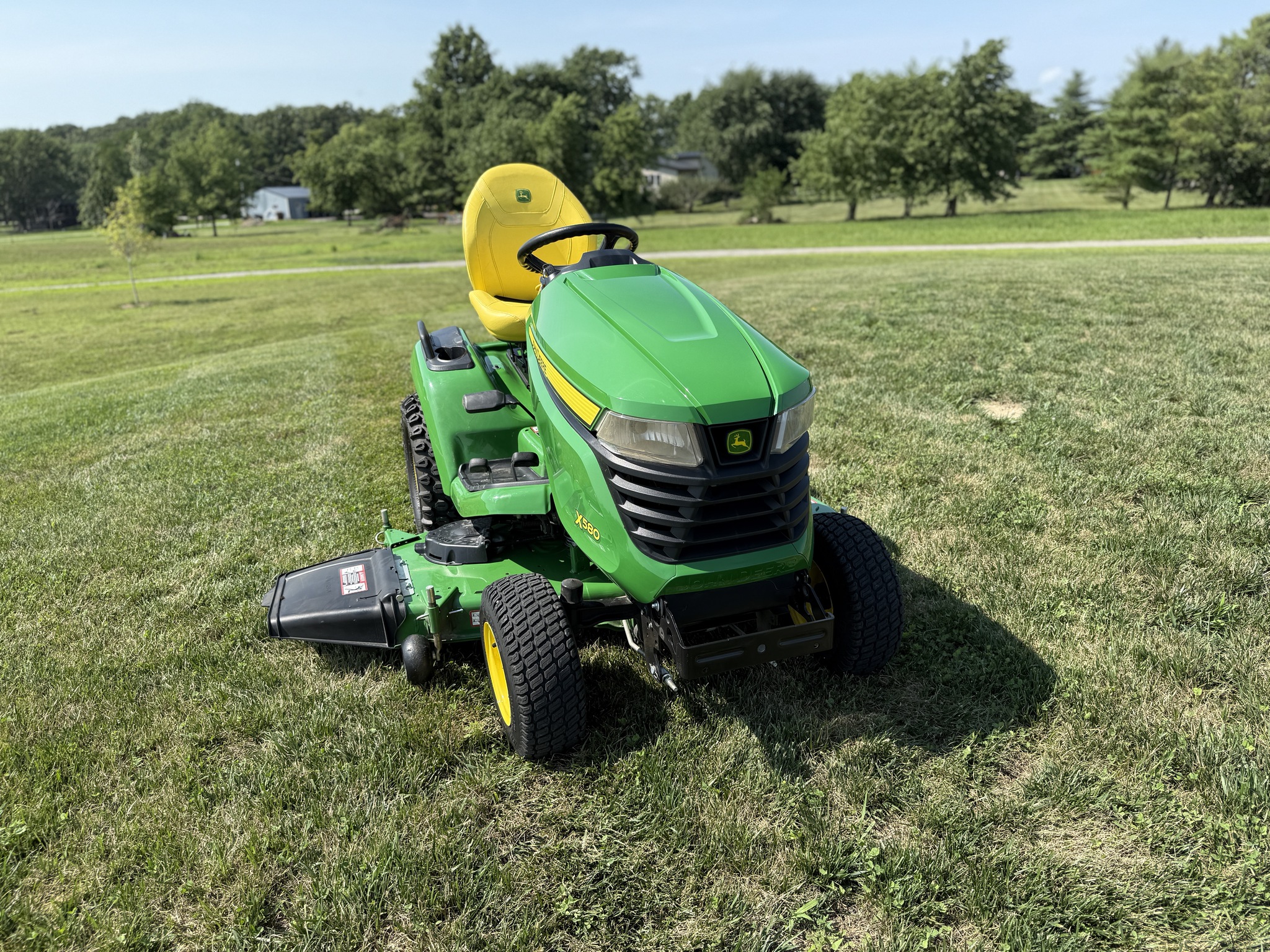 2023 John Deere X580 Image 14