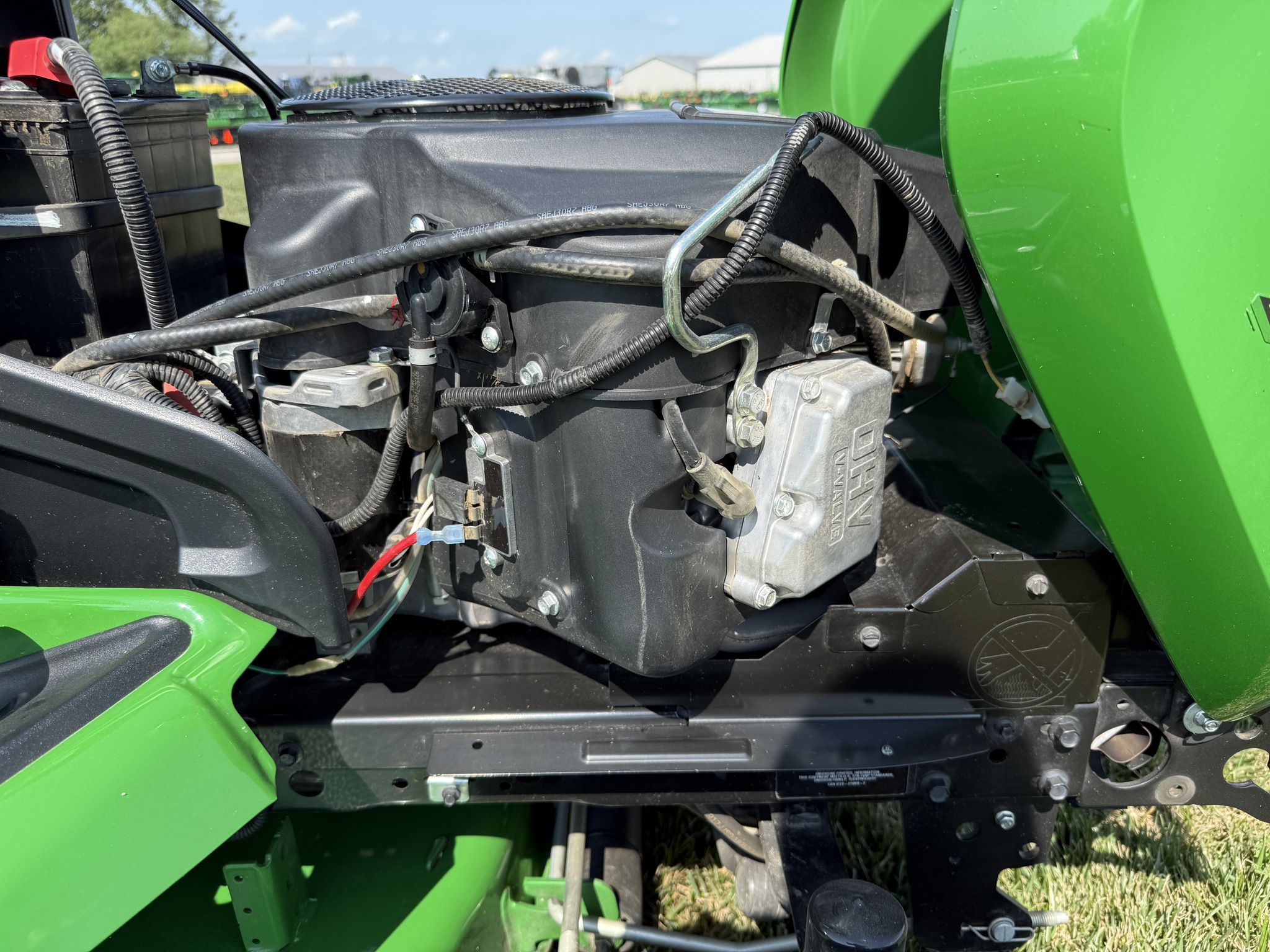 2023 John Deere X580 Image 18