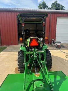 2021 John Deere 3046R Image 7