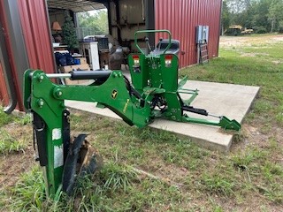 2021 John Deere 3046R Image 15