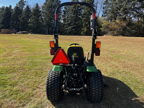 2015 John Deere 2025R - Photo4