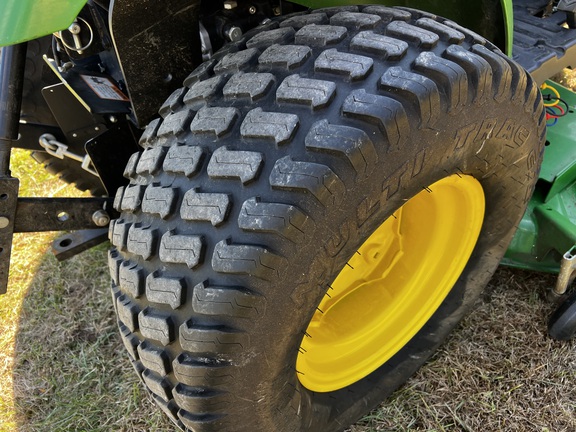 2015 John Deere 2025R - Photo11