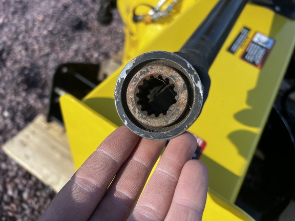 2015 John Deere 2025R - Photo38