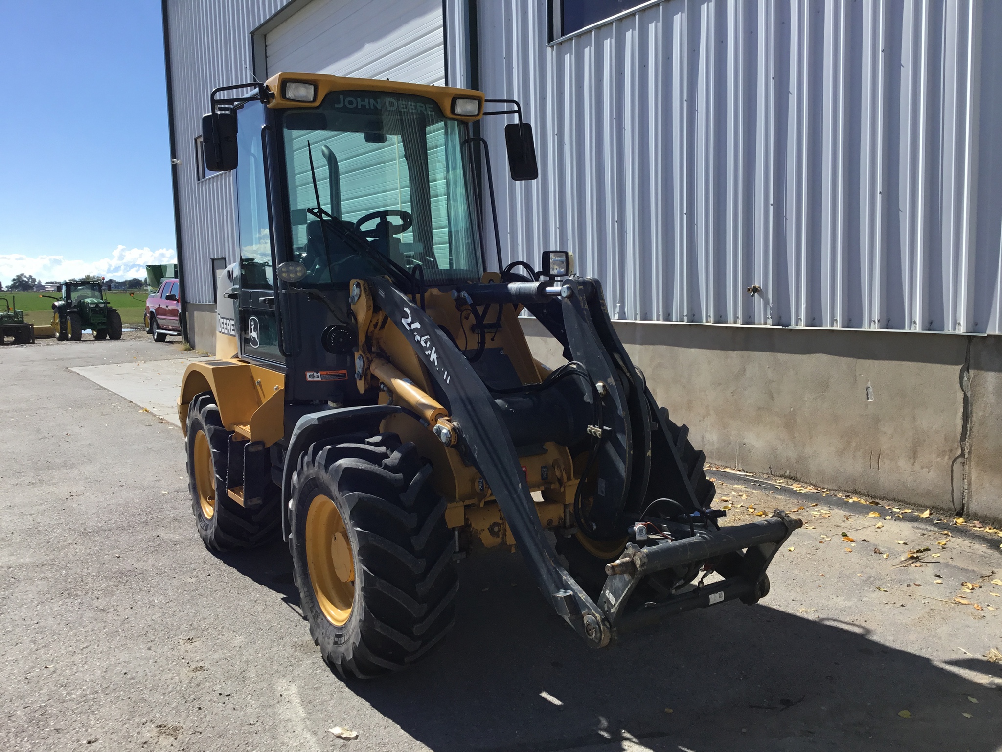 2017 John Deere 244K-II Image 7