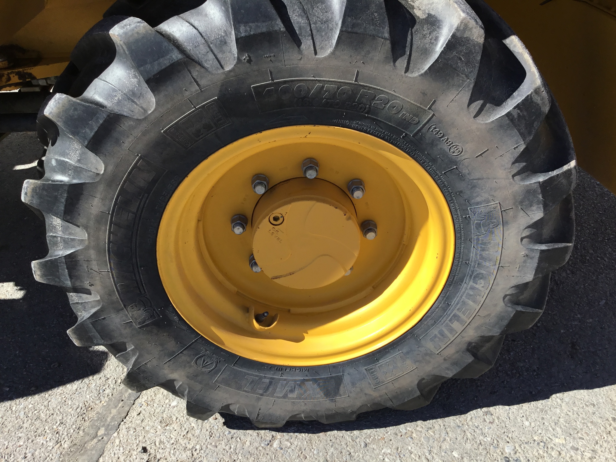 2017 John Deere 244K-II Image 19