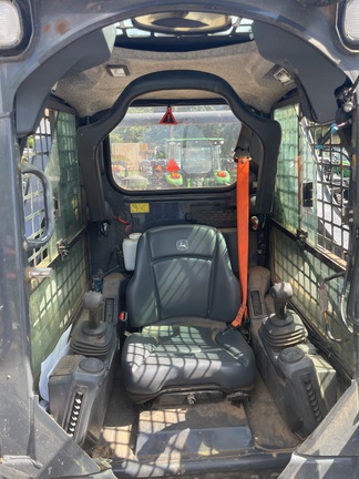 2022 John Deere 317G