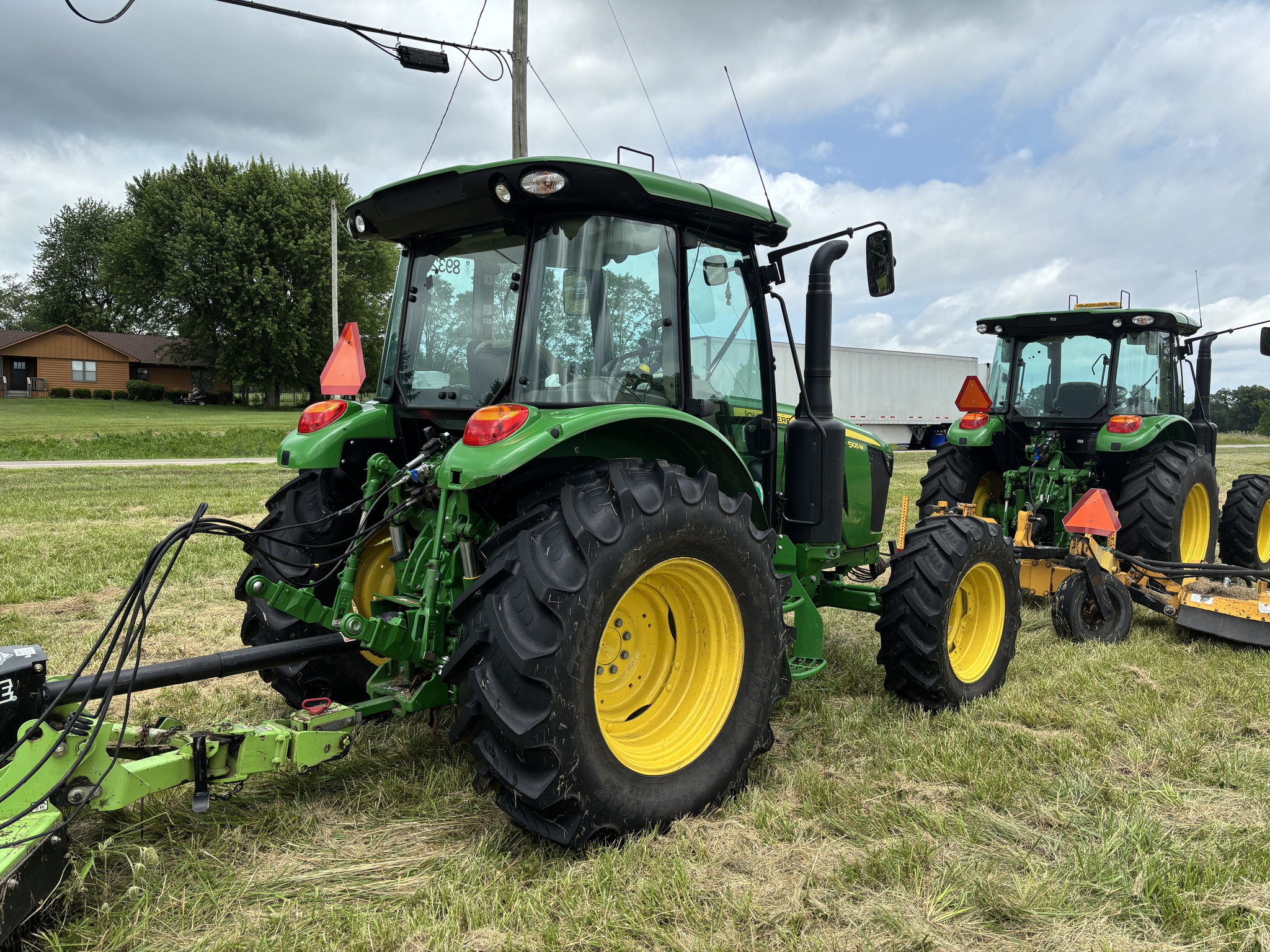 Used 2023 John Deere 5105M Utility Tractors at Koenig Equipment in Anna, OH - PhotoXL9