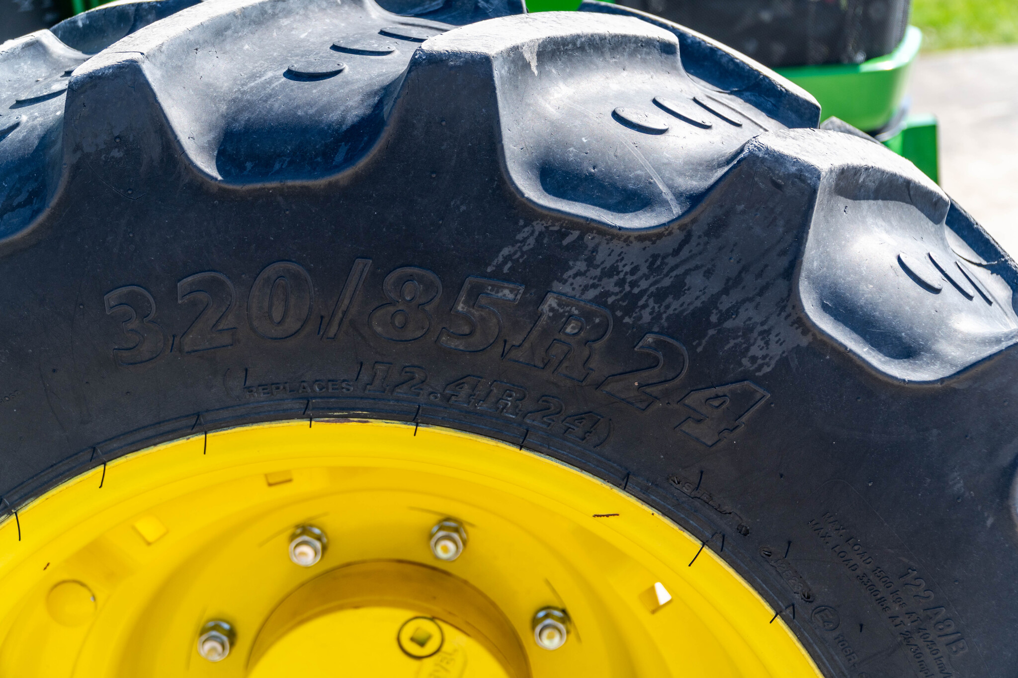 Used 2023 John Deere 5105M Utility Tractors at Koenig Equipment in Anna, OH - PhotoXL10