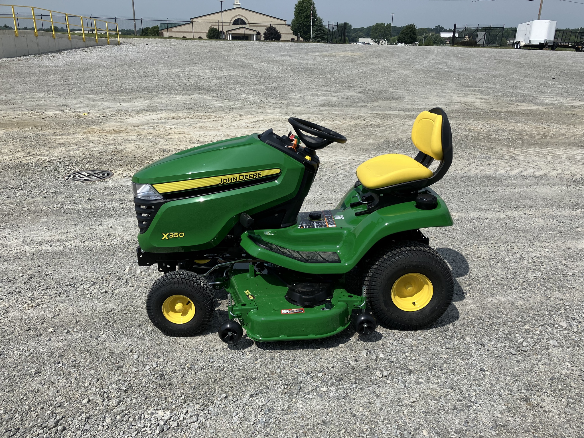 2025 John Deere X350 Image 2