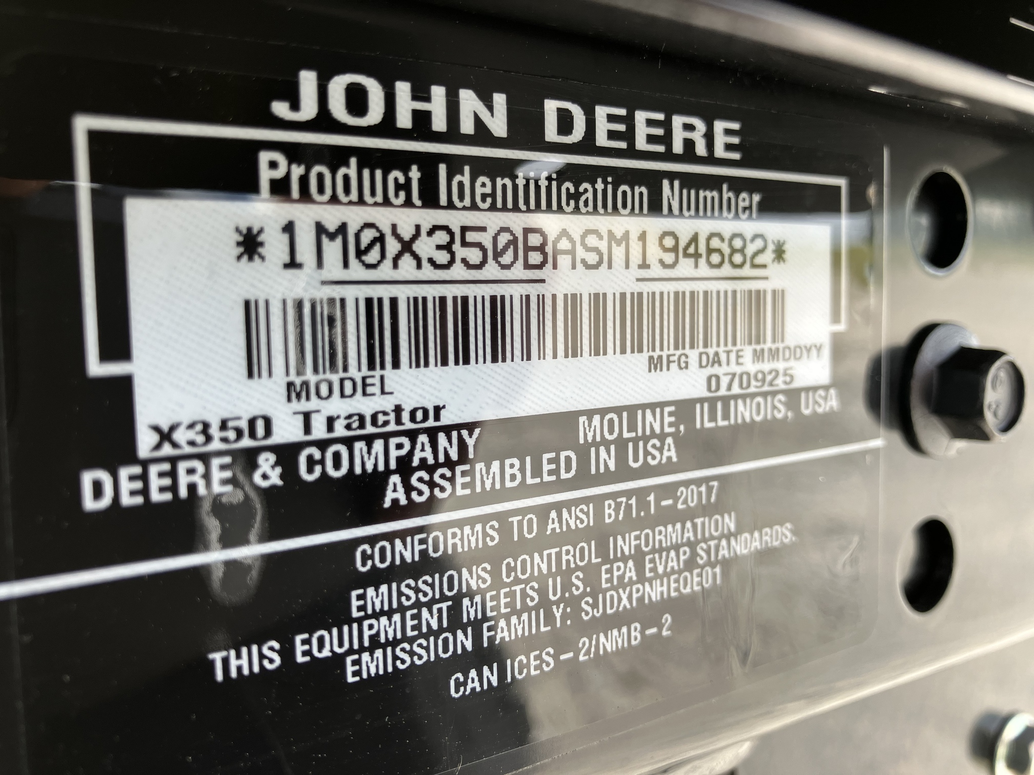 2025 John Deere X350 Image 11