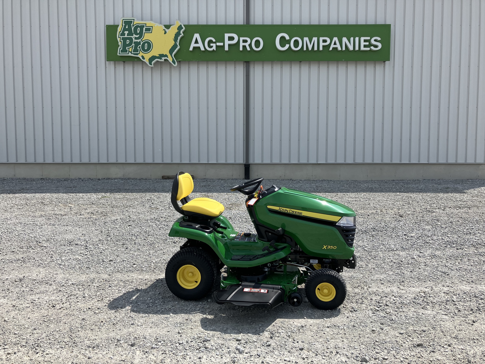 2025 John Deere X350 Image 1
