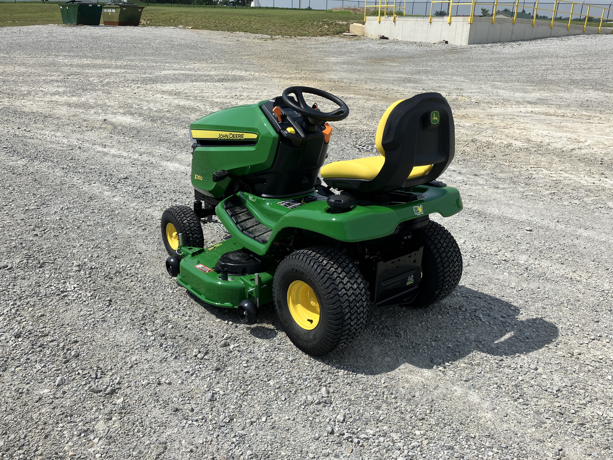 2025 John Deere X350 Image 5
