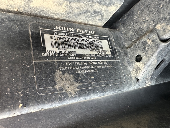 Photo of 2023 John Deere XUV 835R