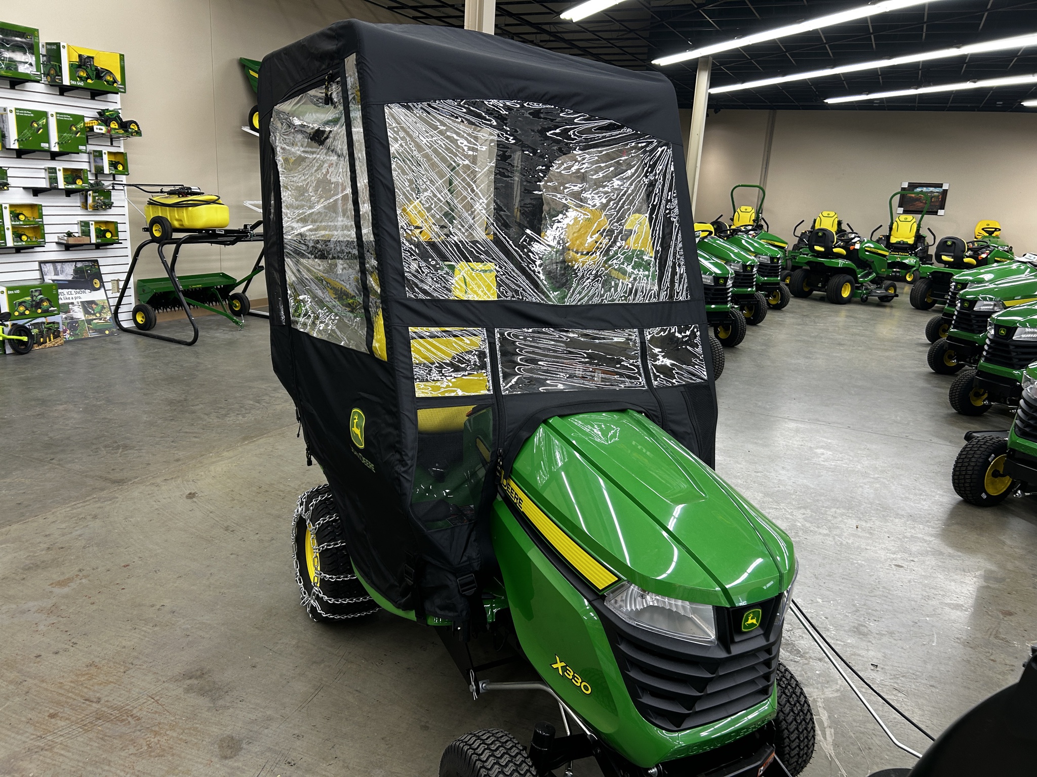 2024 John Deere x330 Image 7