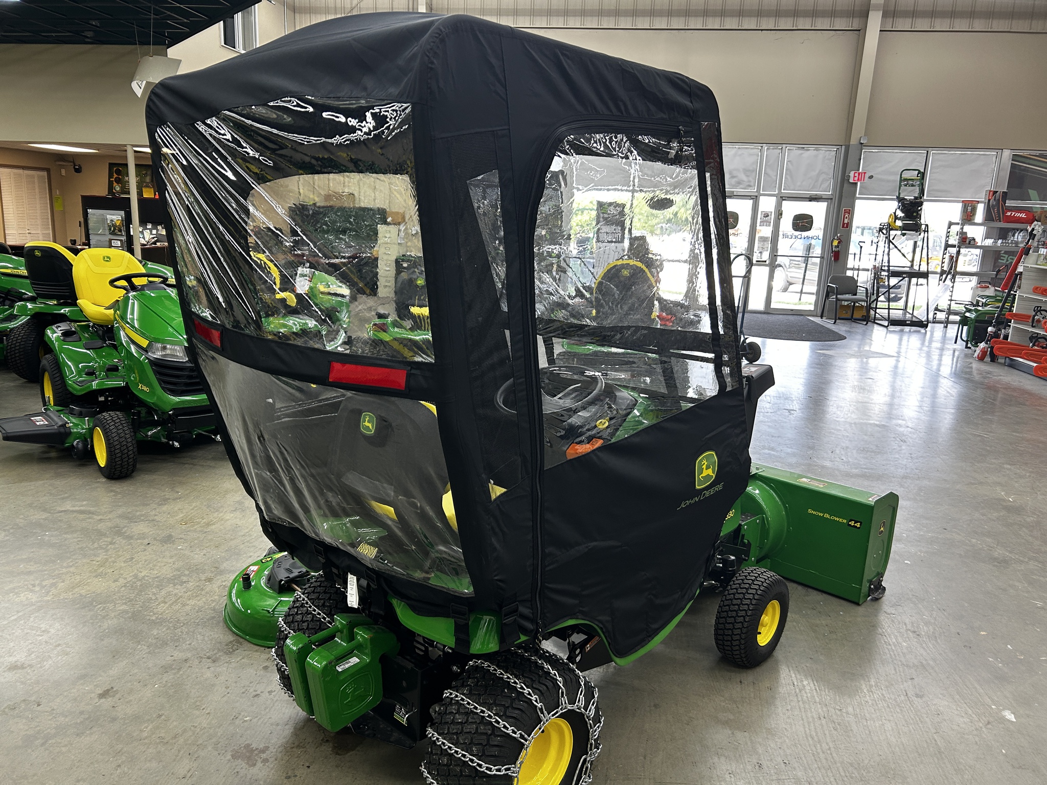 2024 John Deere x330 Image 5