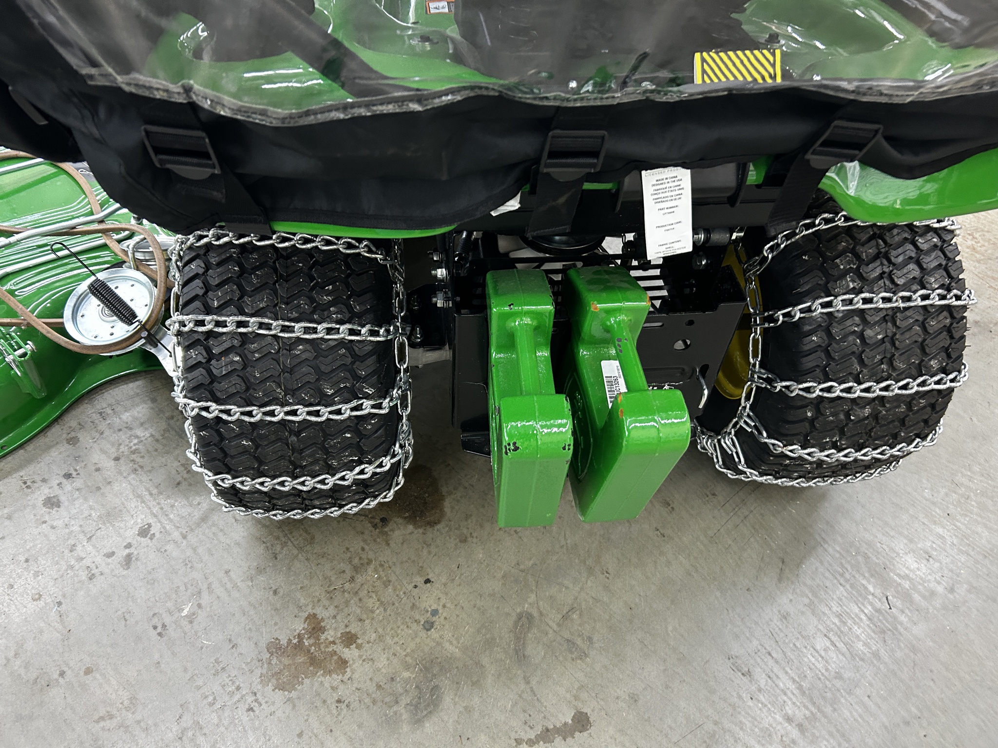 2024 John Deere x330 Image 14