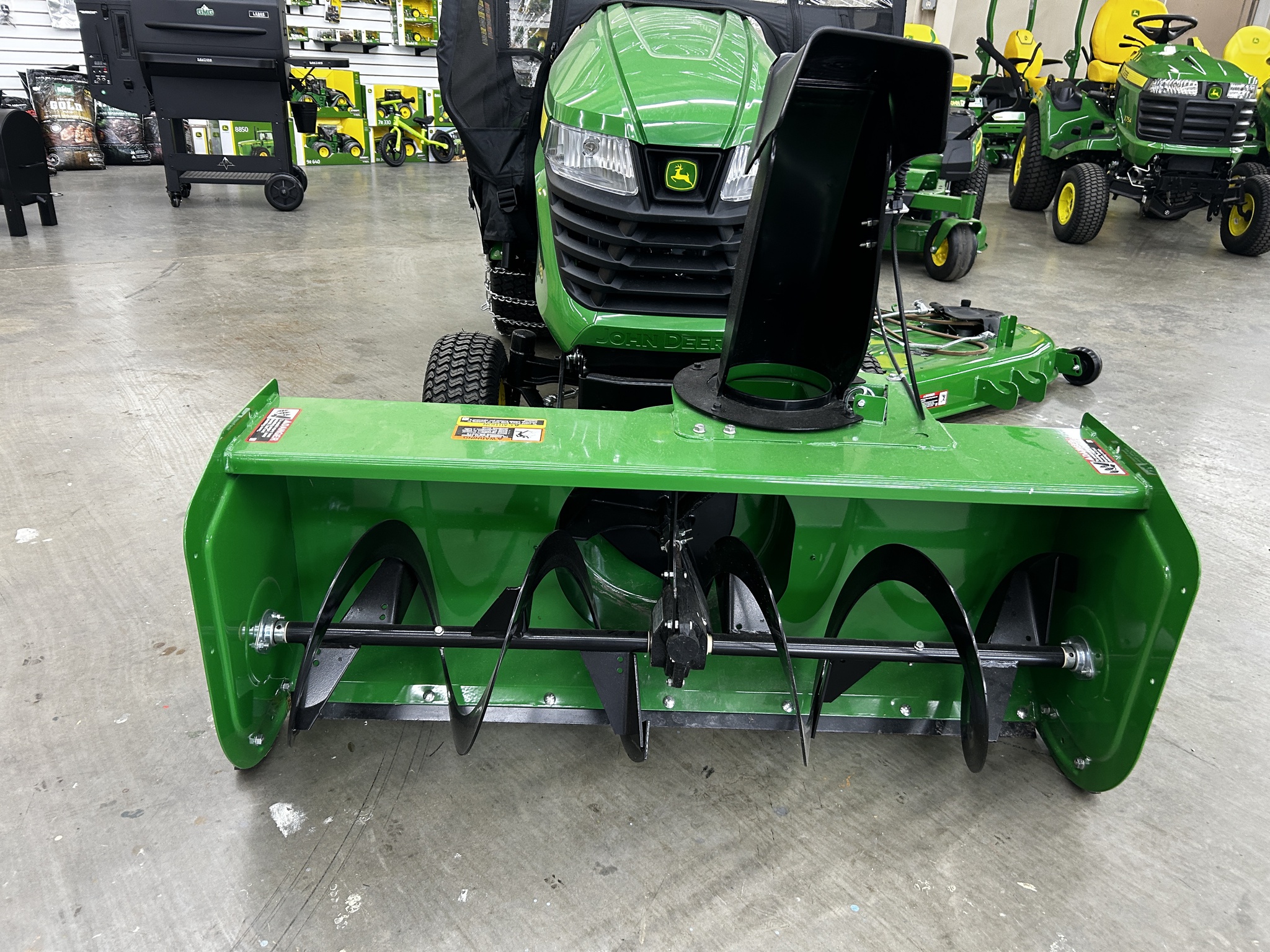 2024 John Deere x330 Image 16