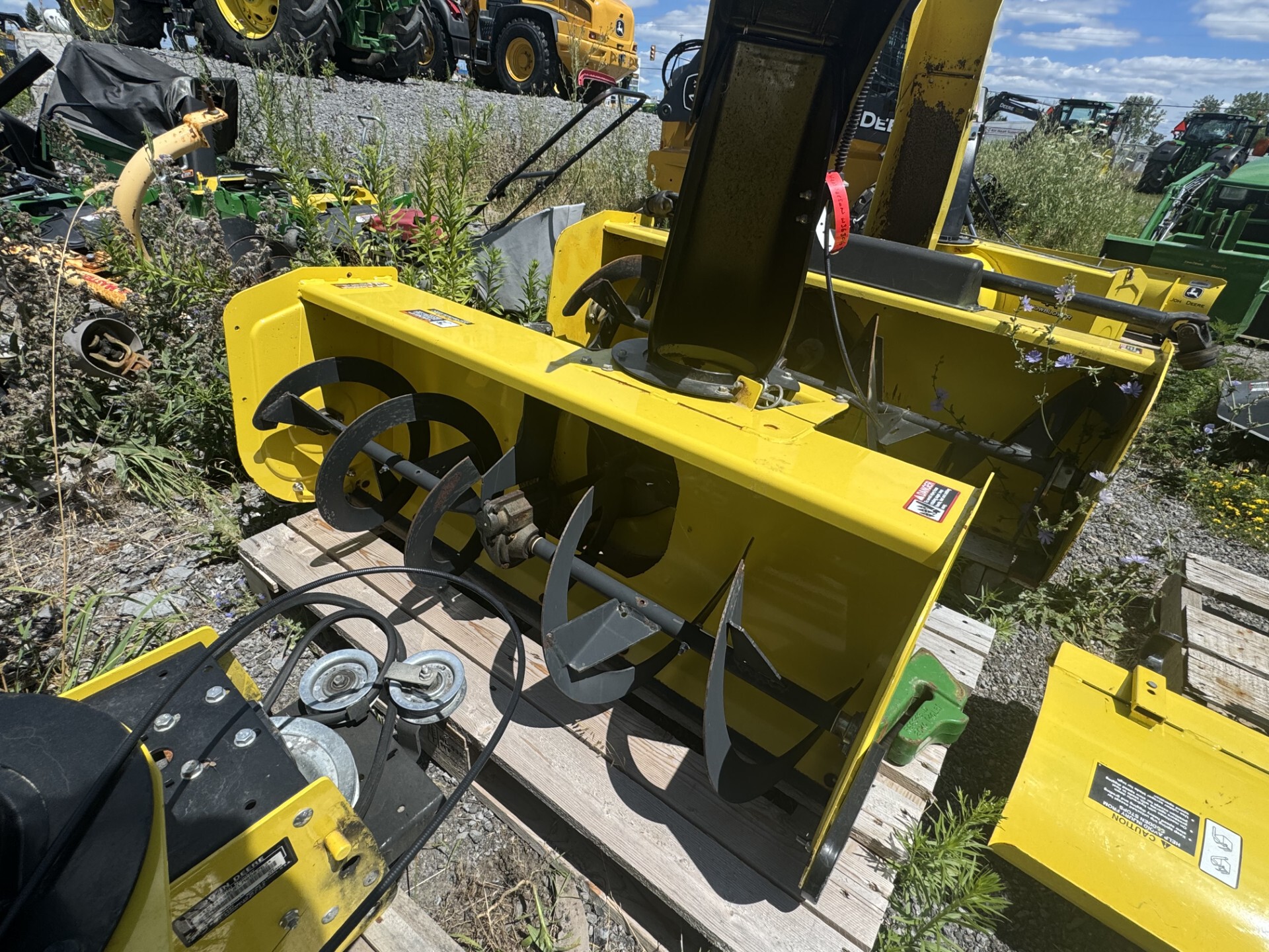 2008 John Deere 44SB Image 1