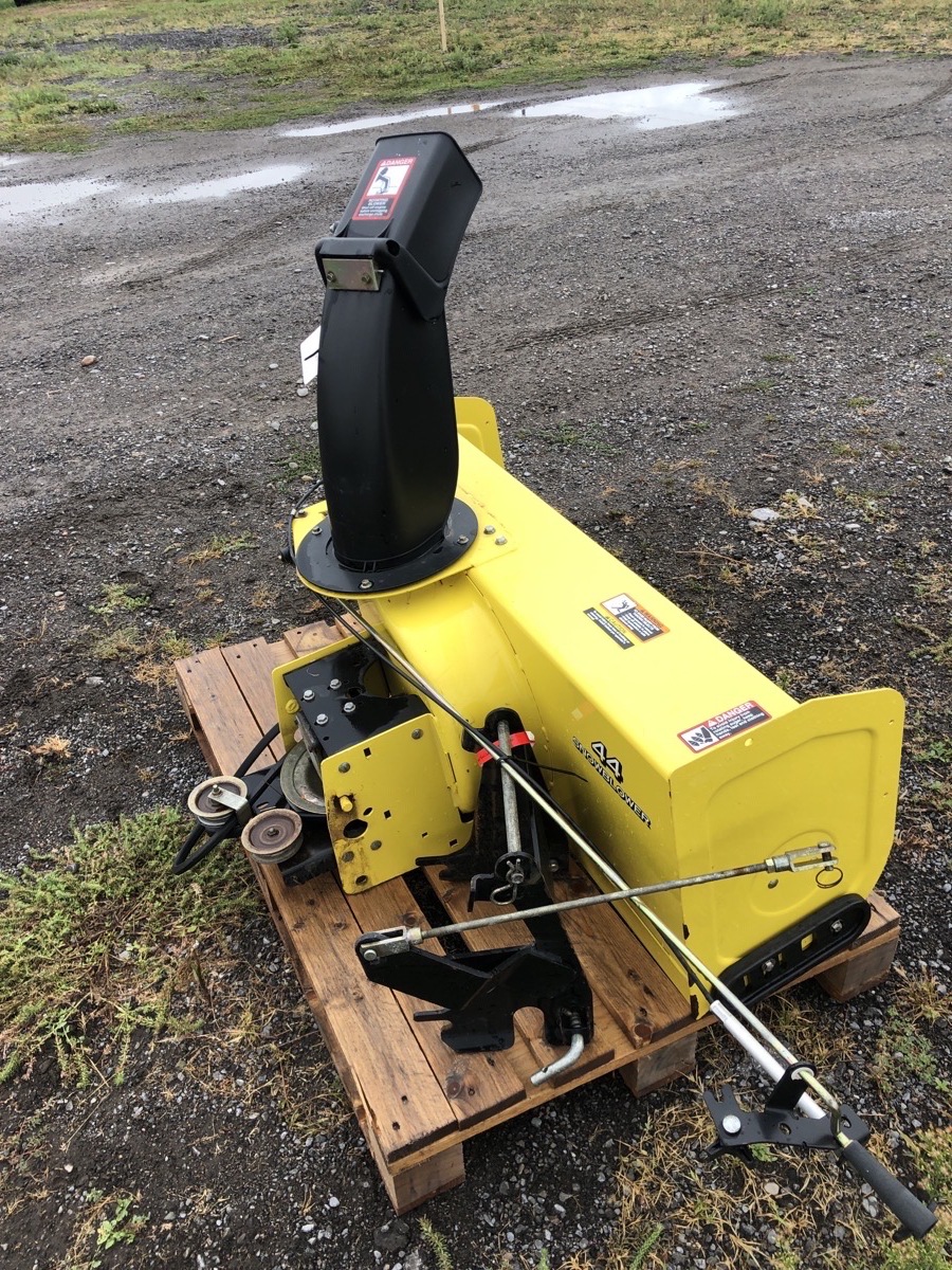 2008 John Deere 44SB Image 4