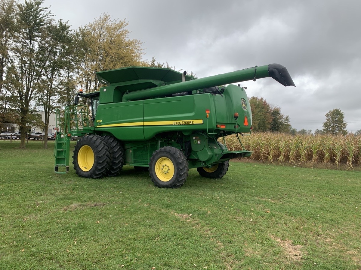 2013 John Deere S550 Image 4