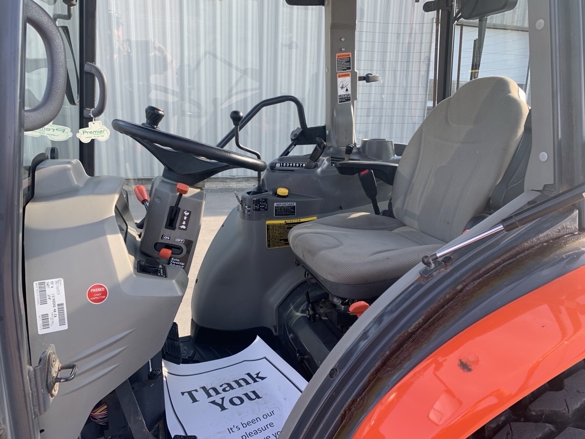 2010 Kubota L5740 Image 4