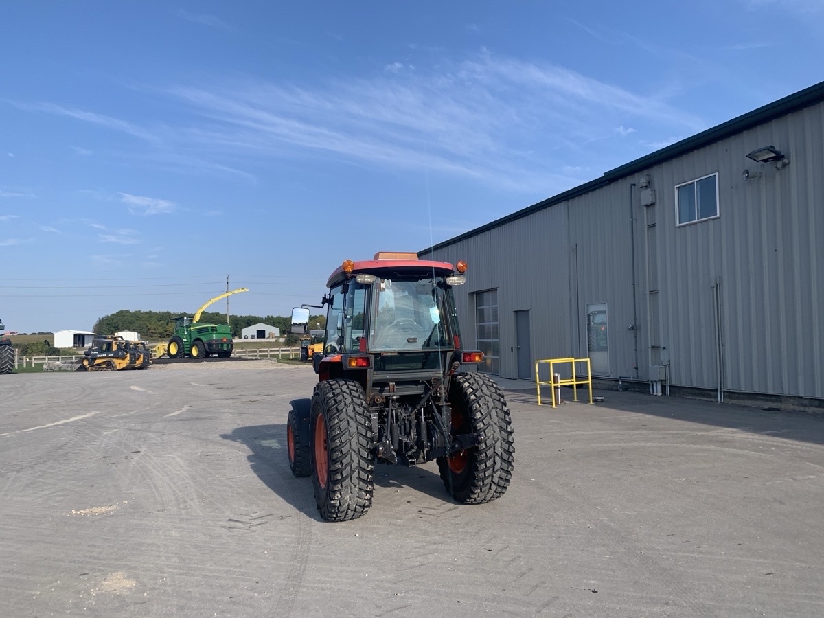 2010 Kubota L5740 Image 5