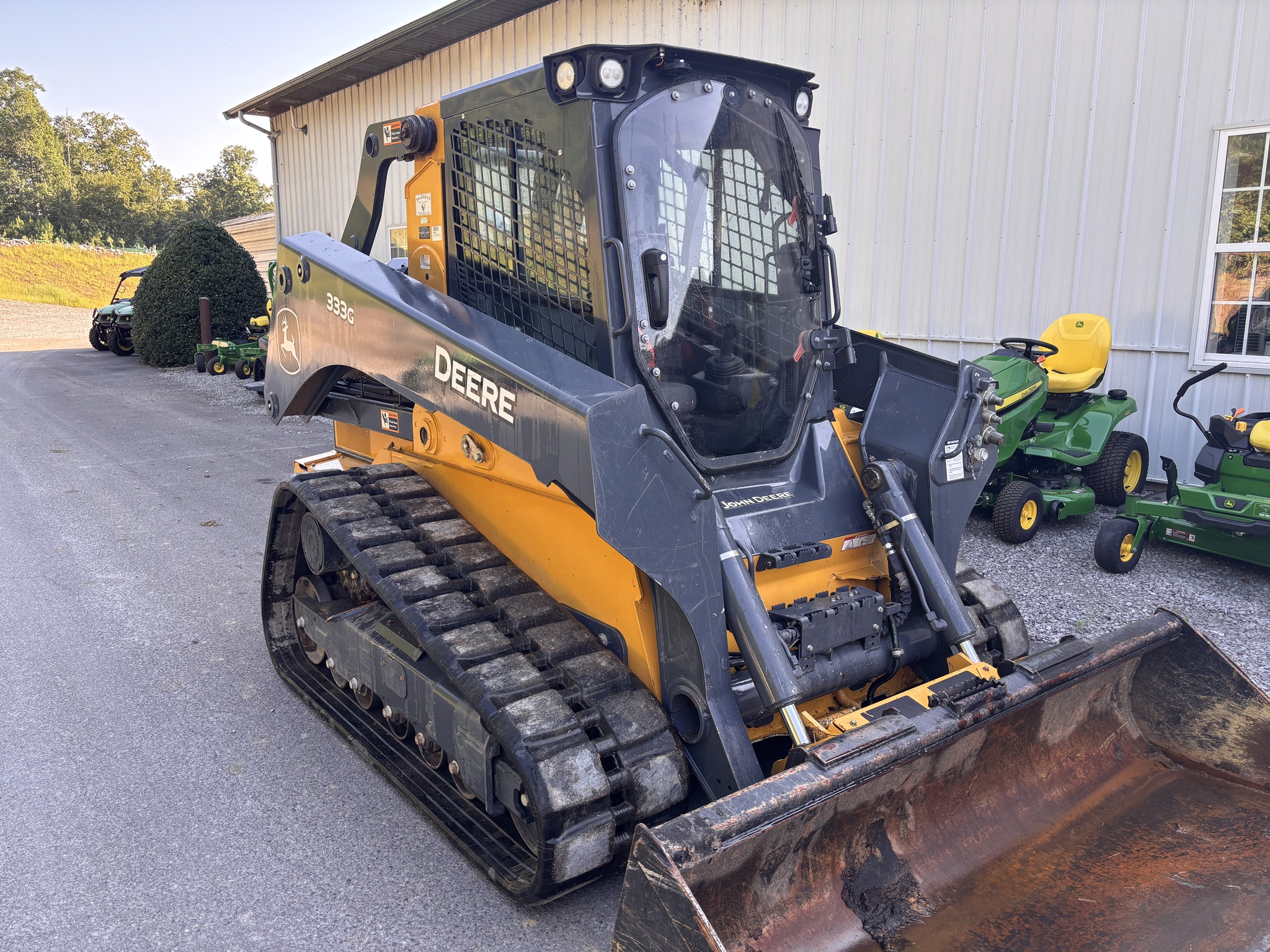 2022 John Deere 333G