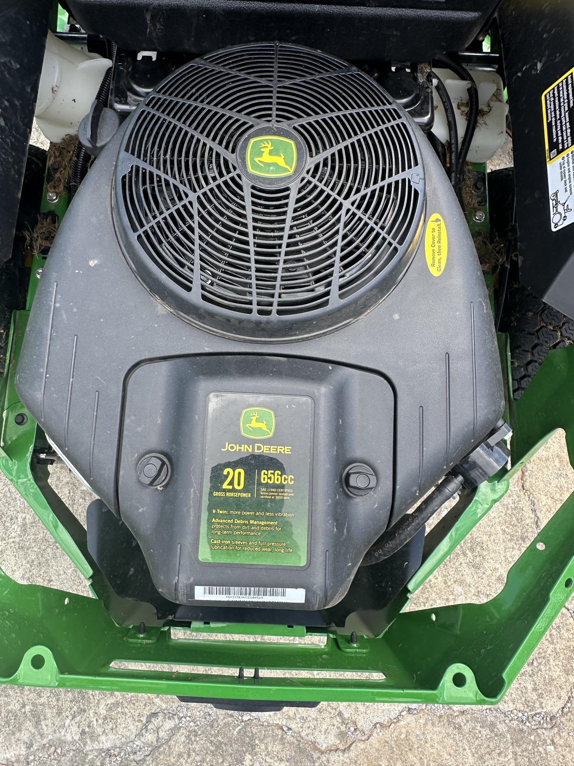 2025 John Deere Z315E Image 3