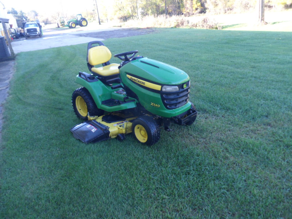 2010 John Deere X540 Image 1