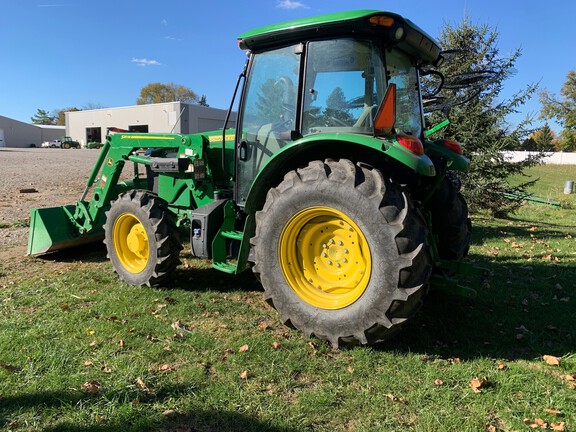 Photo of 2022 John Deere 5090E