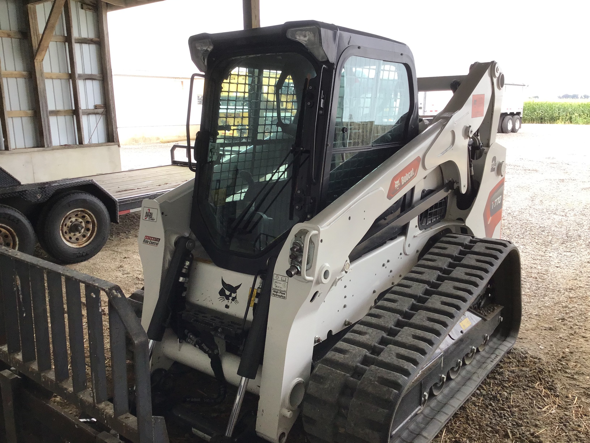 2024 Bobcat T770 Image 8