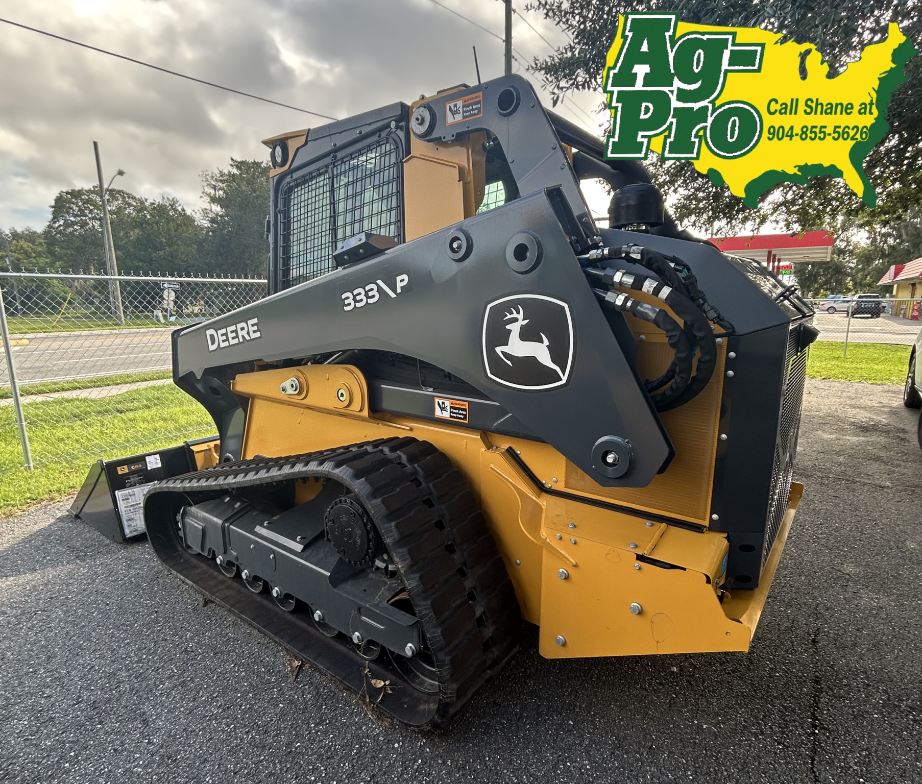 2025 John Deere 333 P Image 4