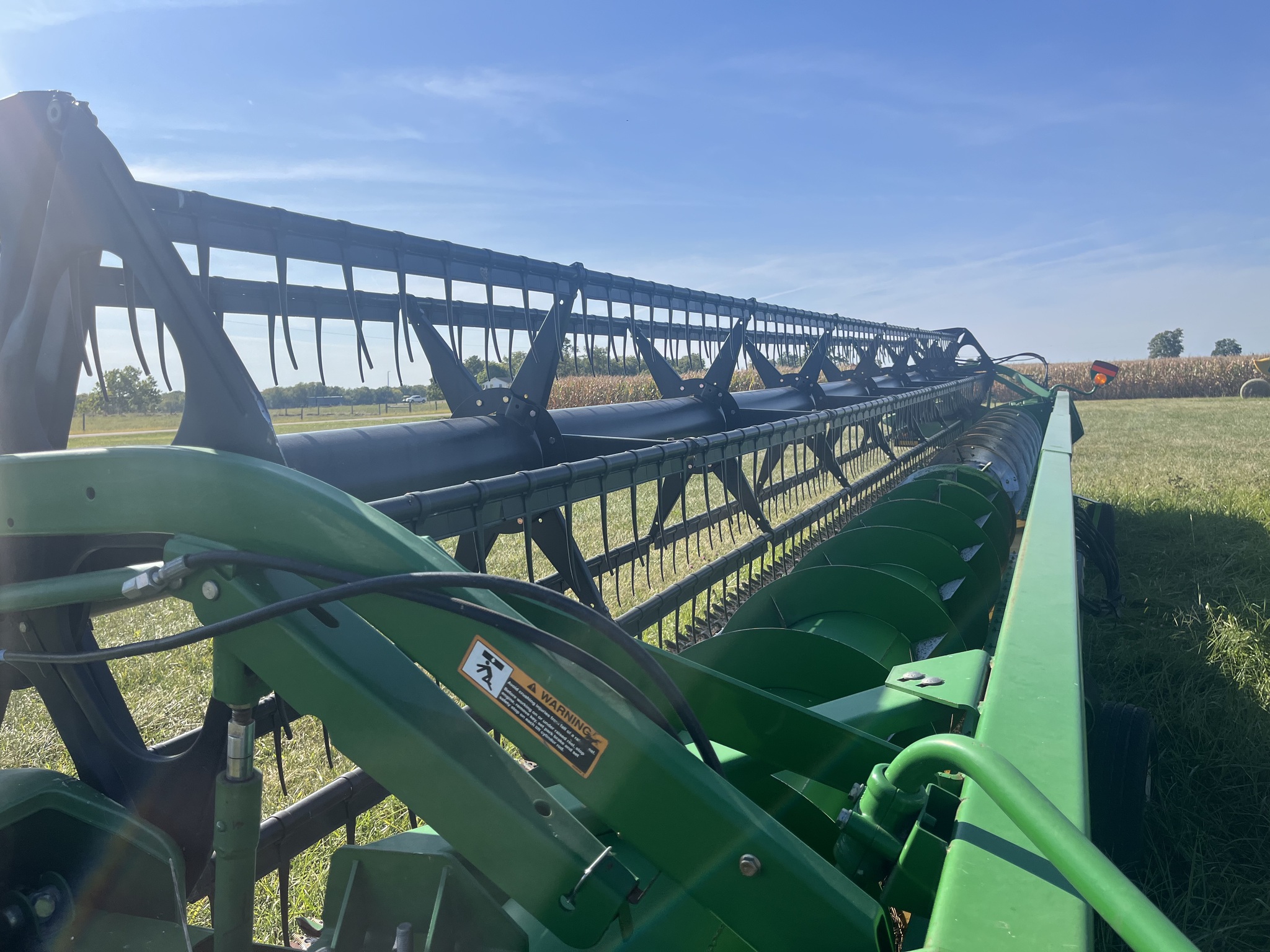 2010 John Deere 635F Image 2