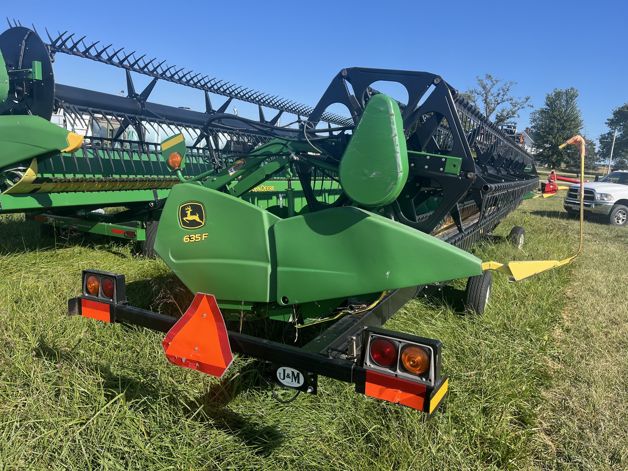 2010 John Deere 635F Image 5