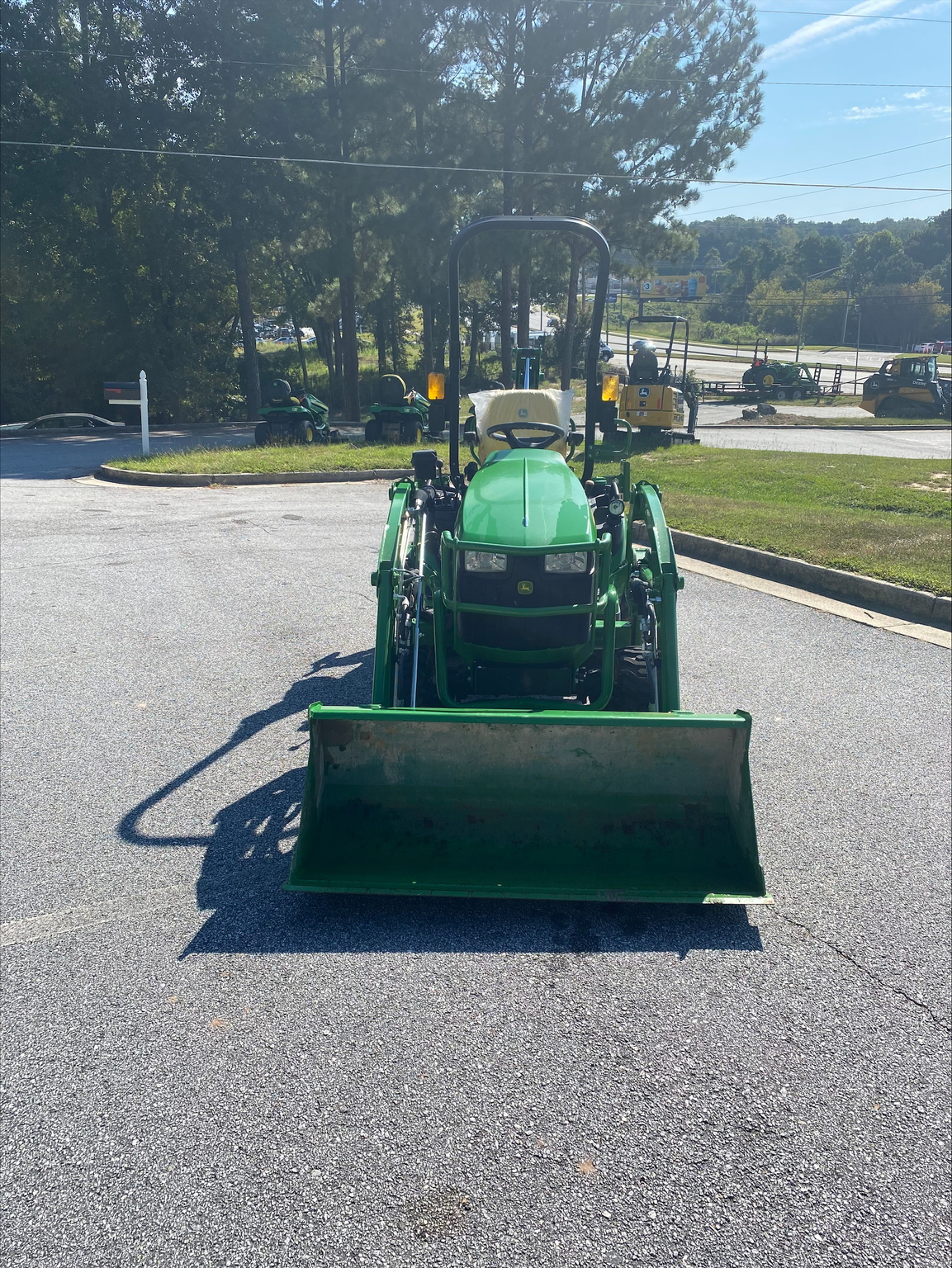 2022 John Deere 1025R Image 3