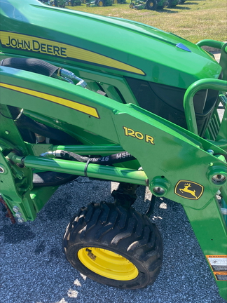 2022 John Deere 1025R-5