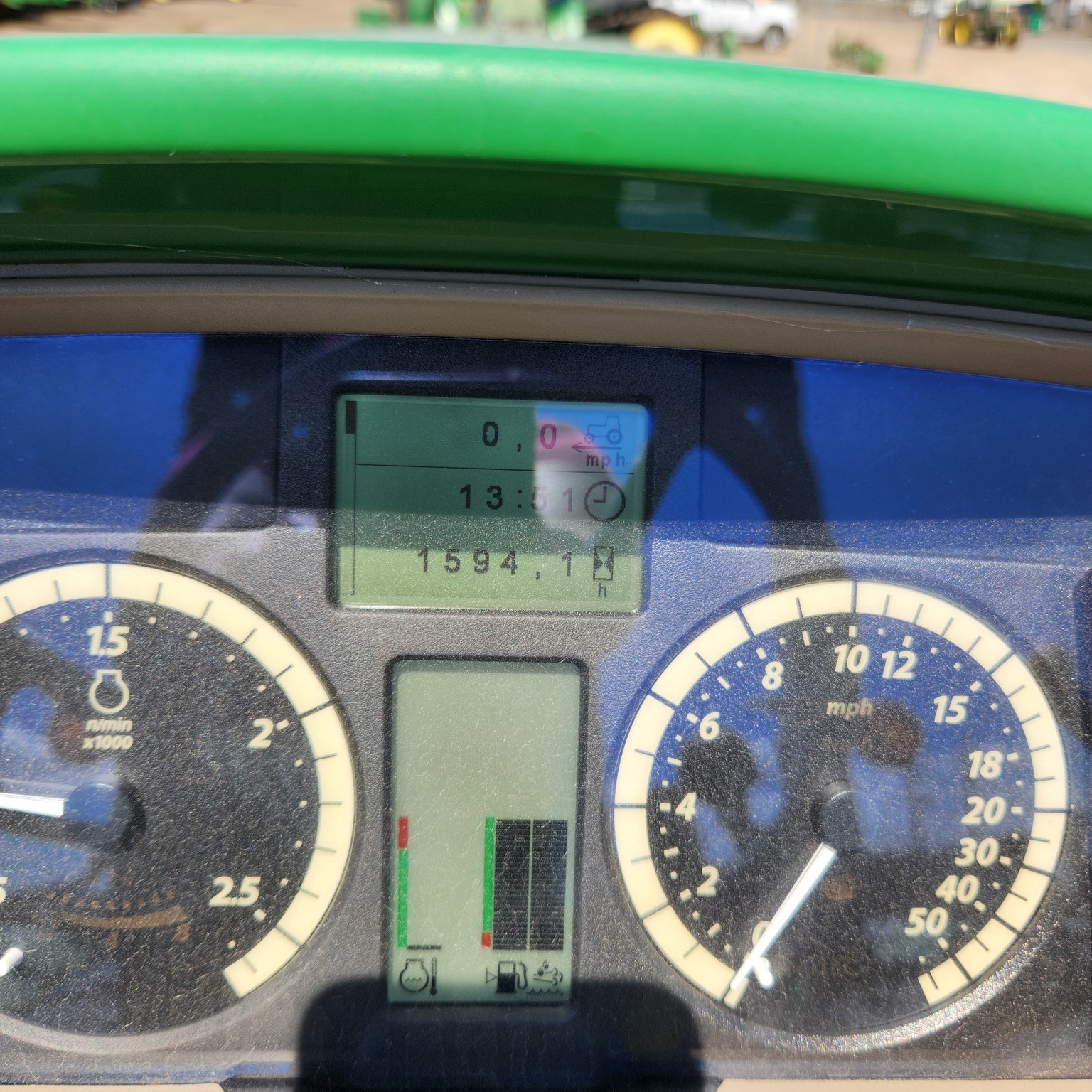 2021 John Deere 6110M Image 12