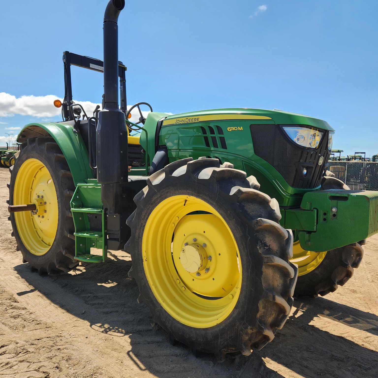 2021 John Deere 6110M Image 7