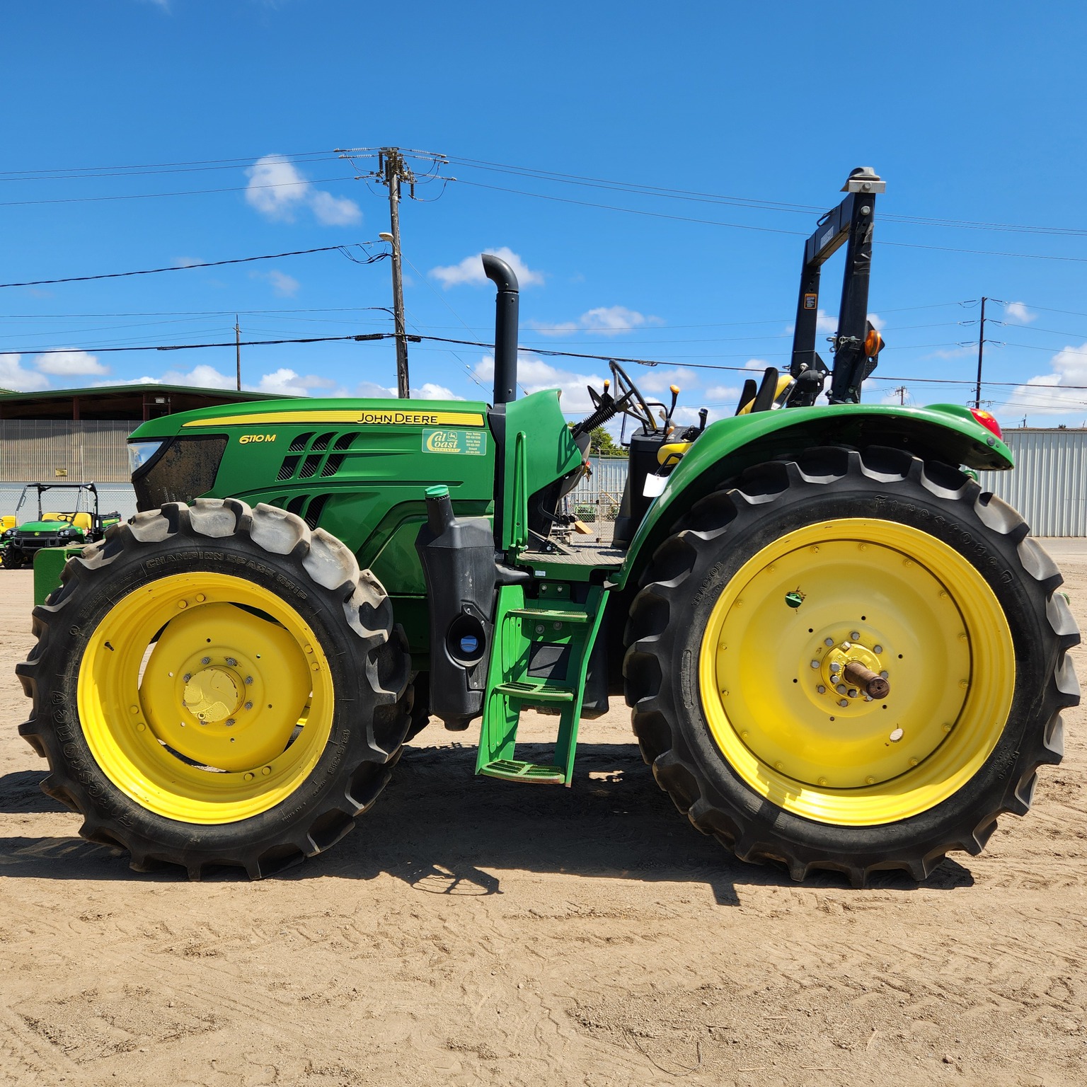 2021 John Deere 6110M Image 2