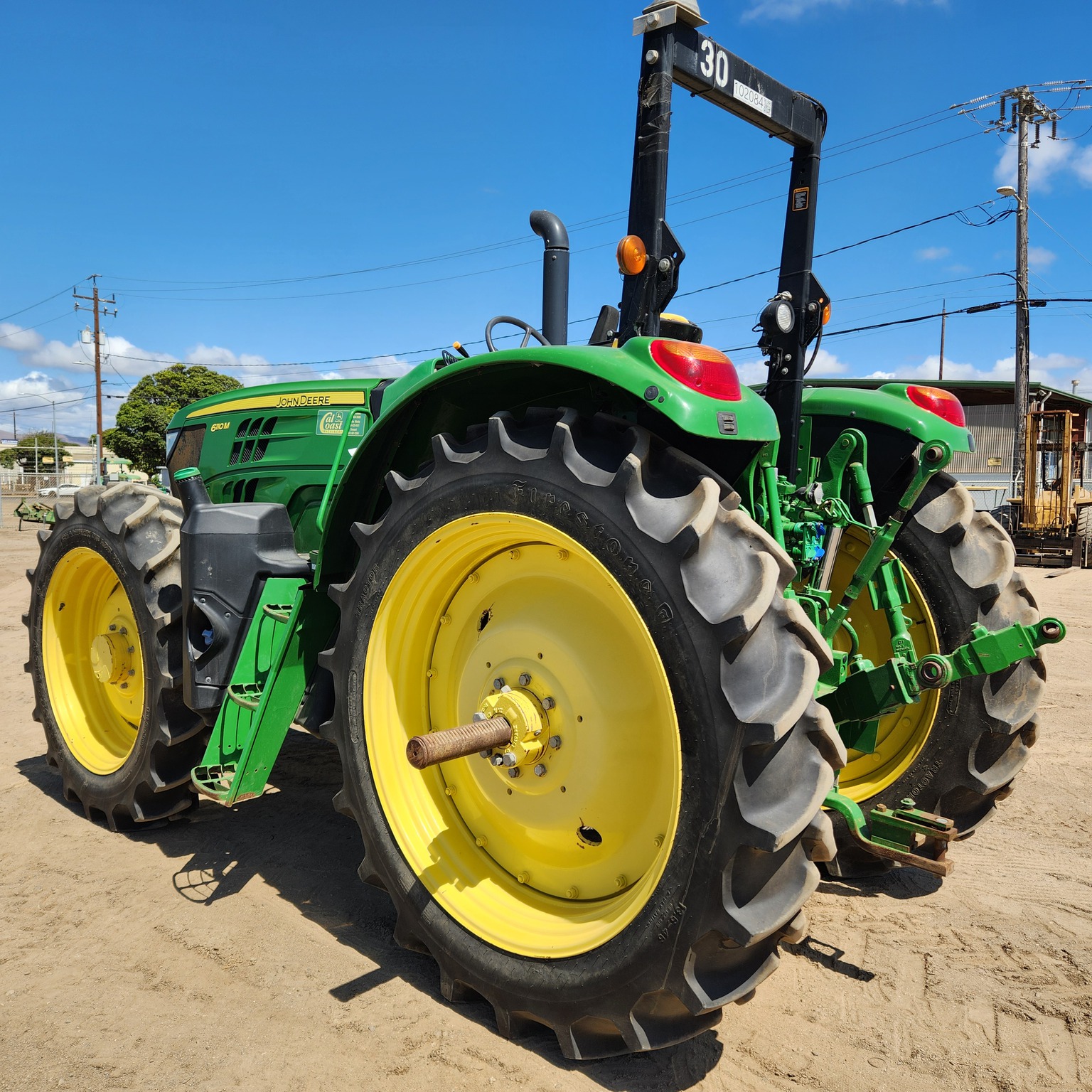 2021 John Deere 6110M Image 3