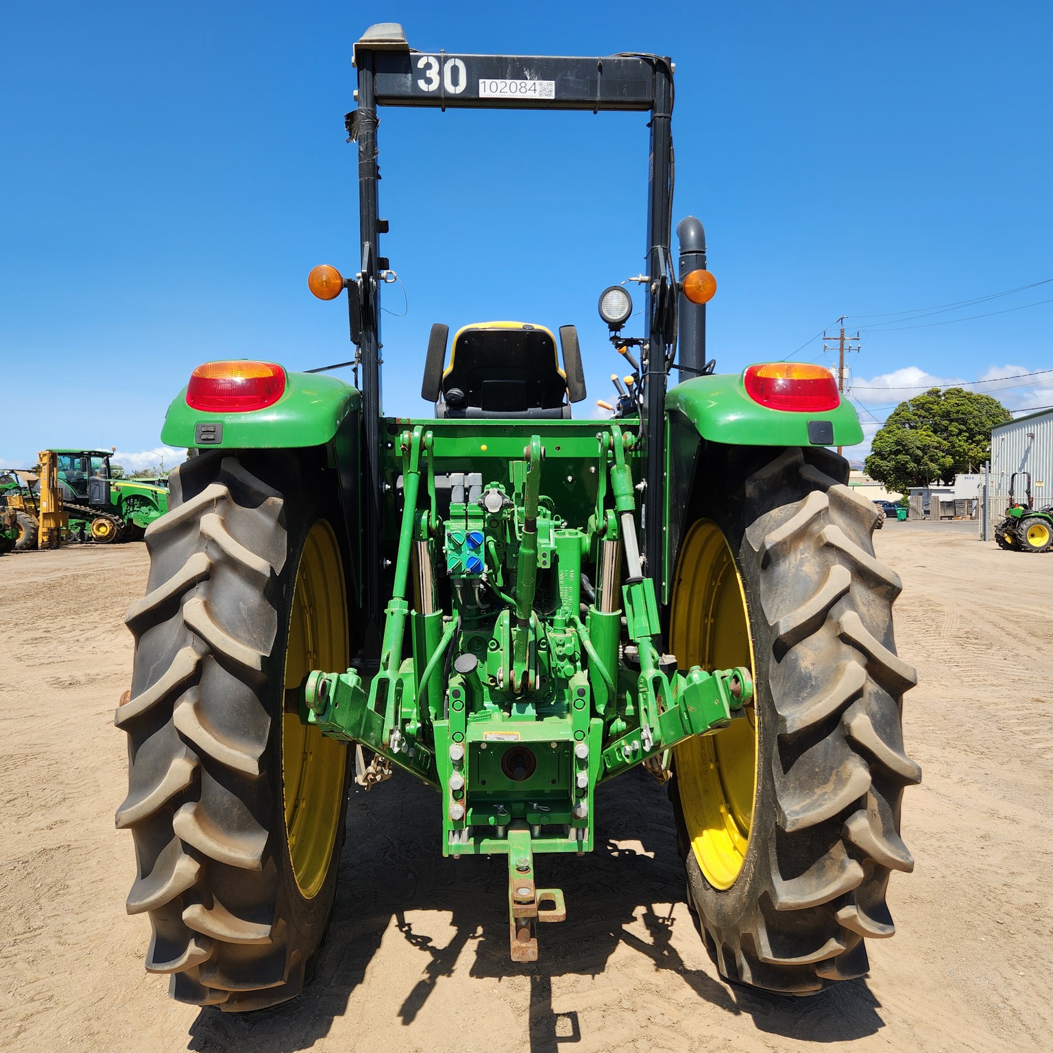 2021 John Deere 6110M Image 4