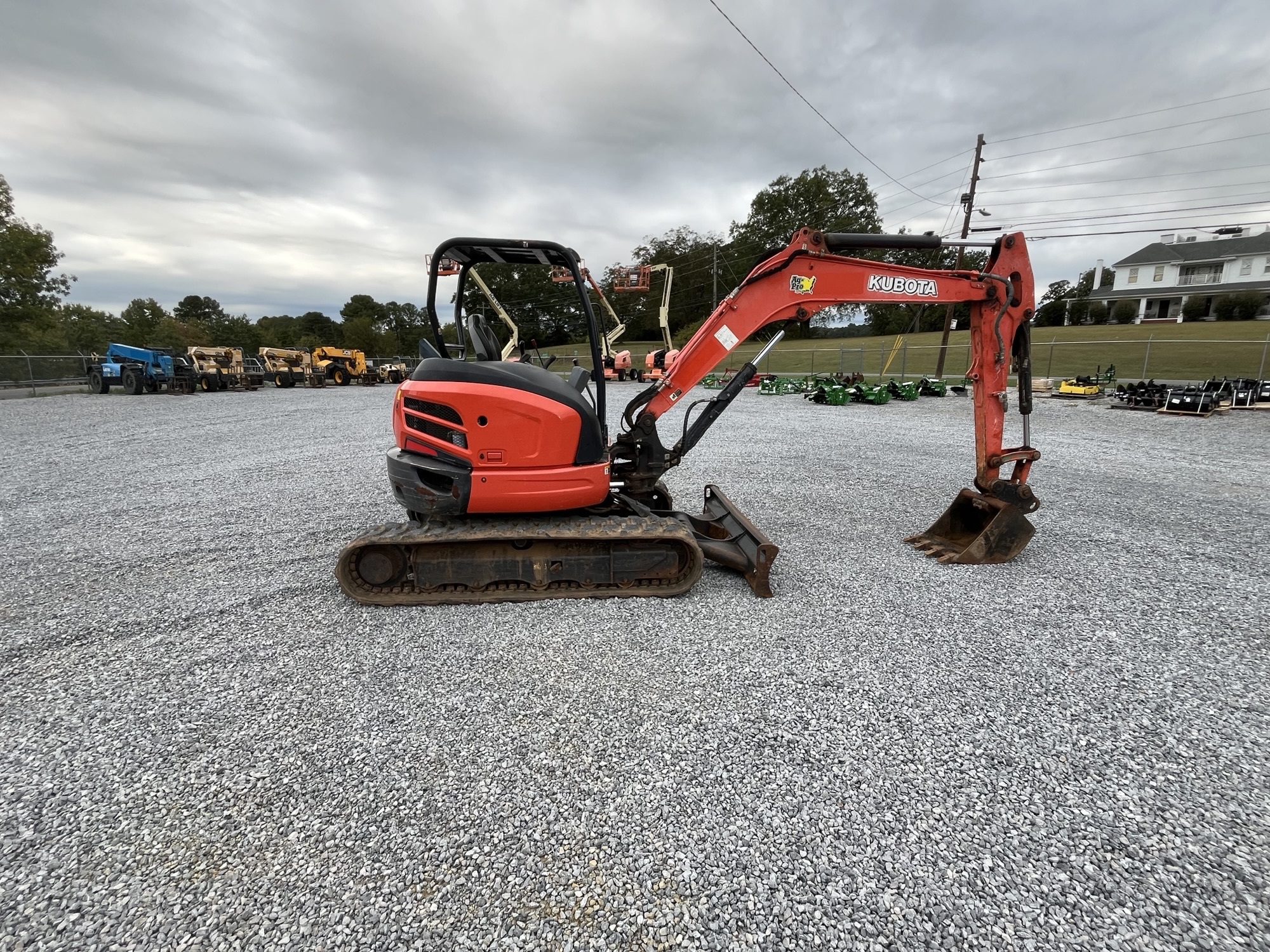 2019 Kubota U55-4 Image 3