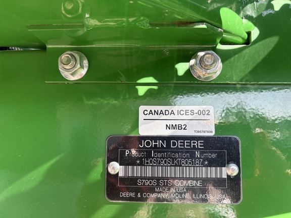 Used 2019 John Deere S790 Combines at Horizon Ag & Turf in Edmonton West, AB - Photo7
