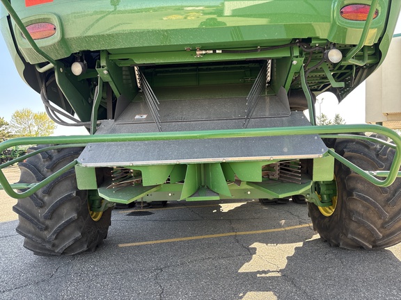 Used 2019 John Deere S790 Combines at Horizon Ag & Turf in Edmonton West, AB - Photo10