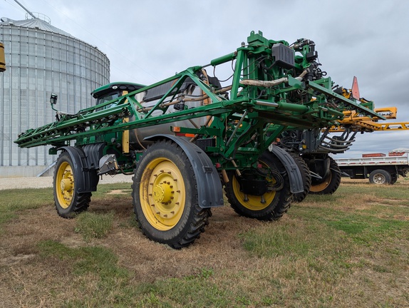 Photo of 2015 John Deere R4045