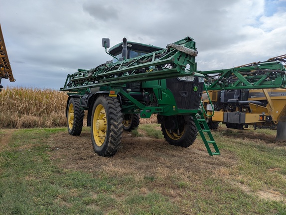 Photo of 2015 John Deere R4045