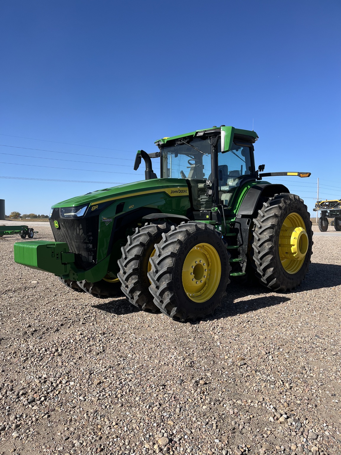 2025 John Deere 8R 410 Image 3