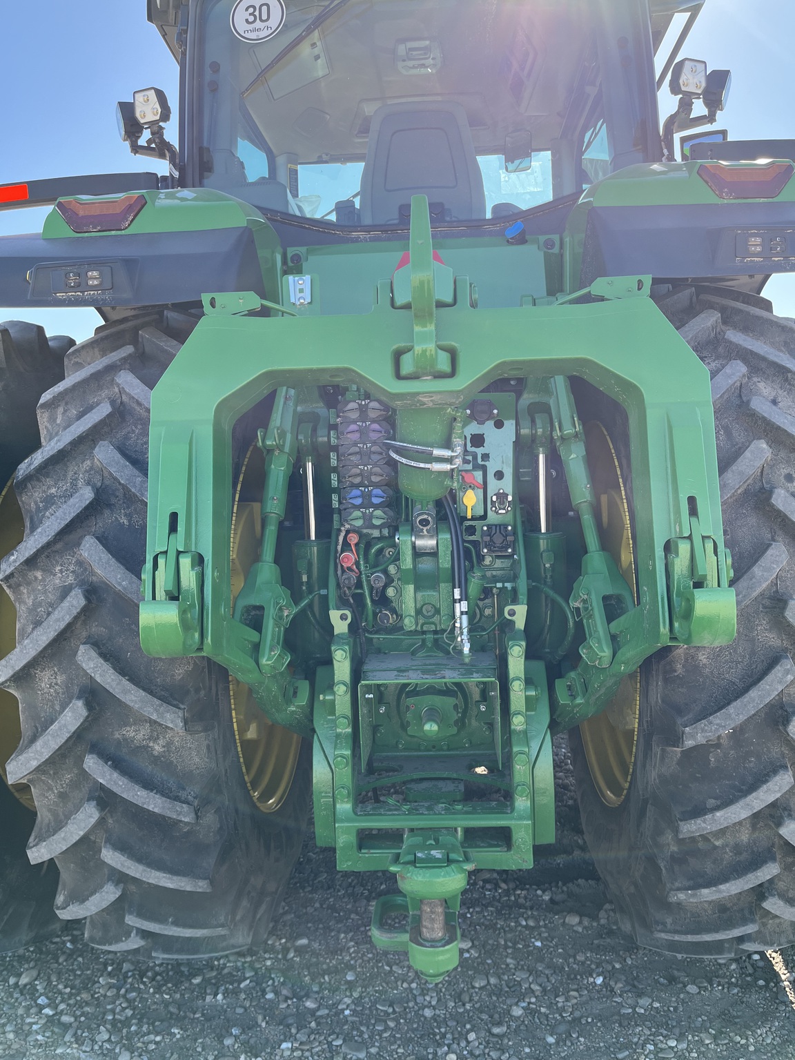 2025 John Deere 8R 410 Image 14
